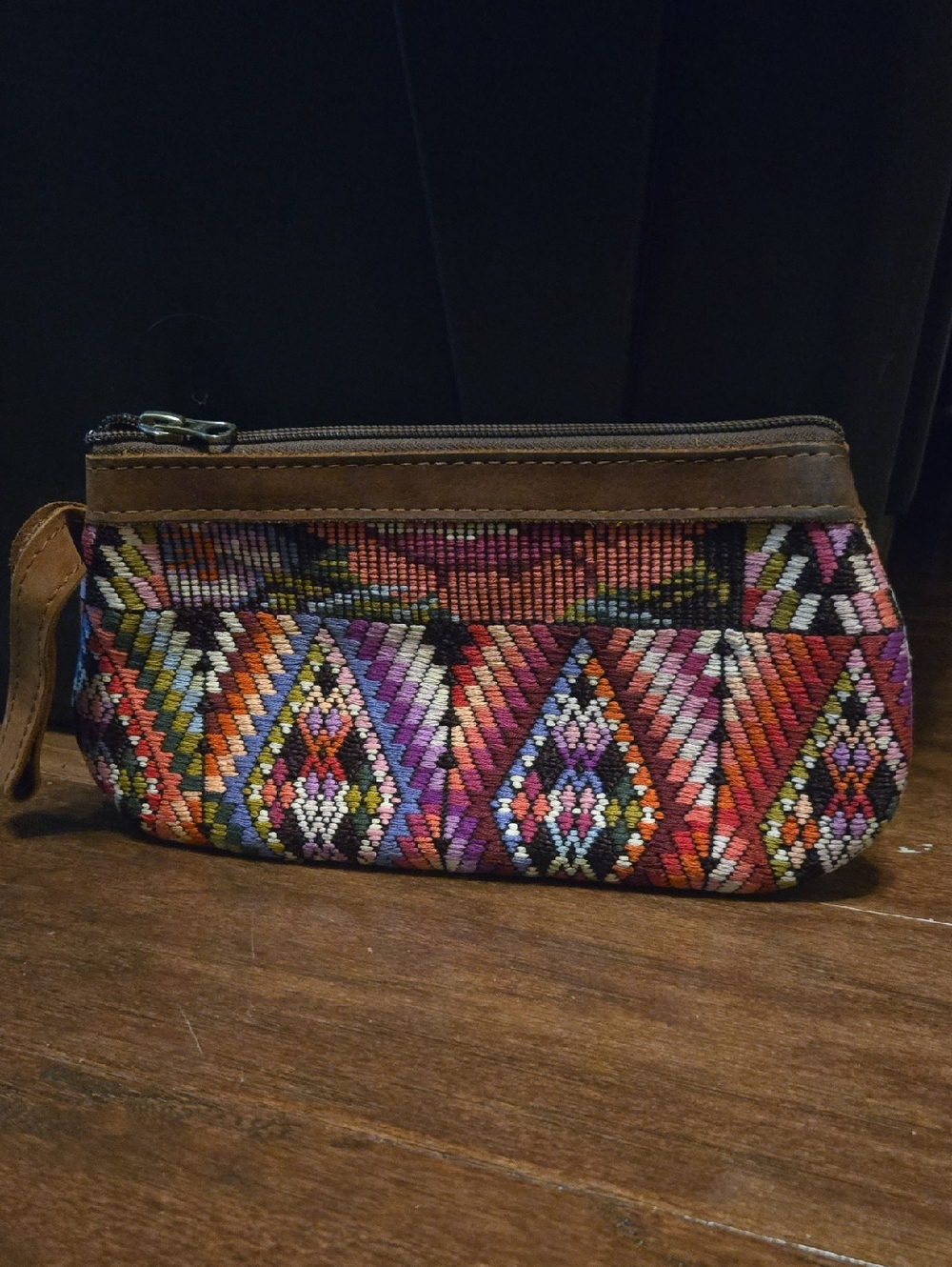 Nena & Co. Embroidered Multicolor Geometric Wristlet